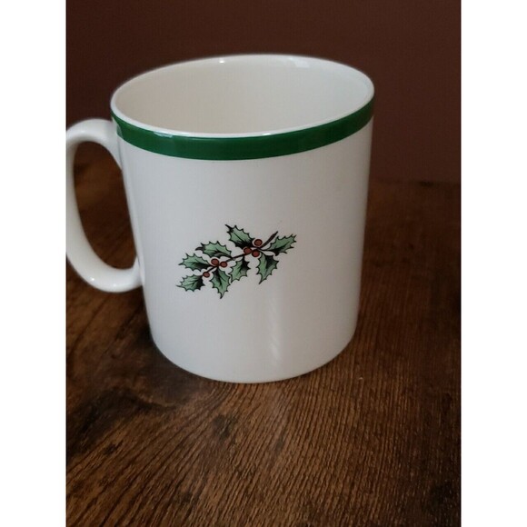 4 Vintage Spode Christmas Tree Tom & Jerry Mugs  Made in England Original Box - Picture 9 of 10